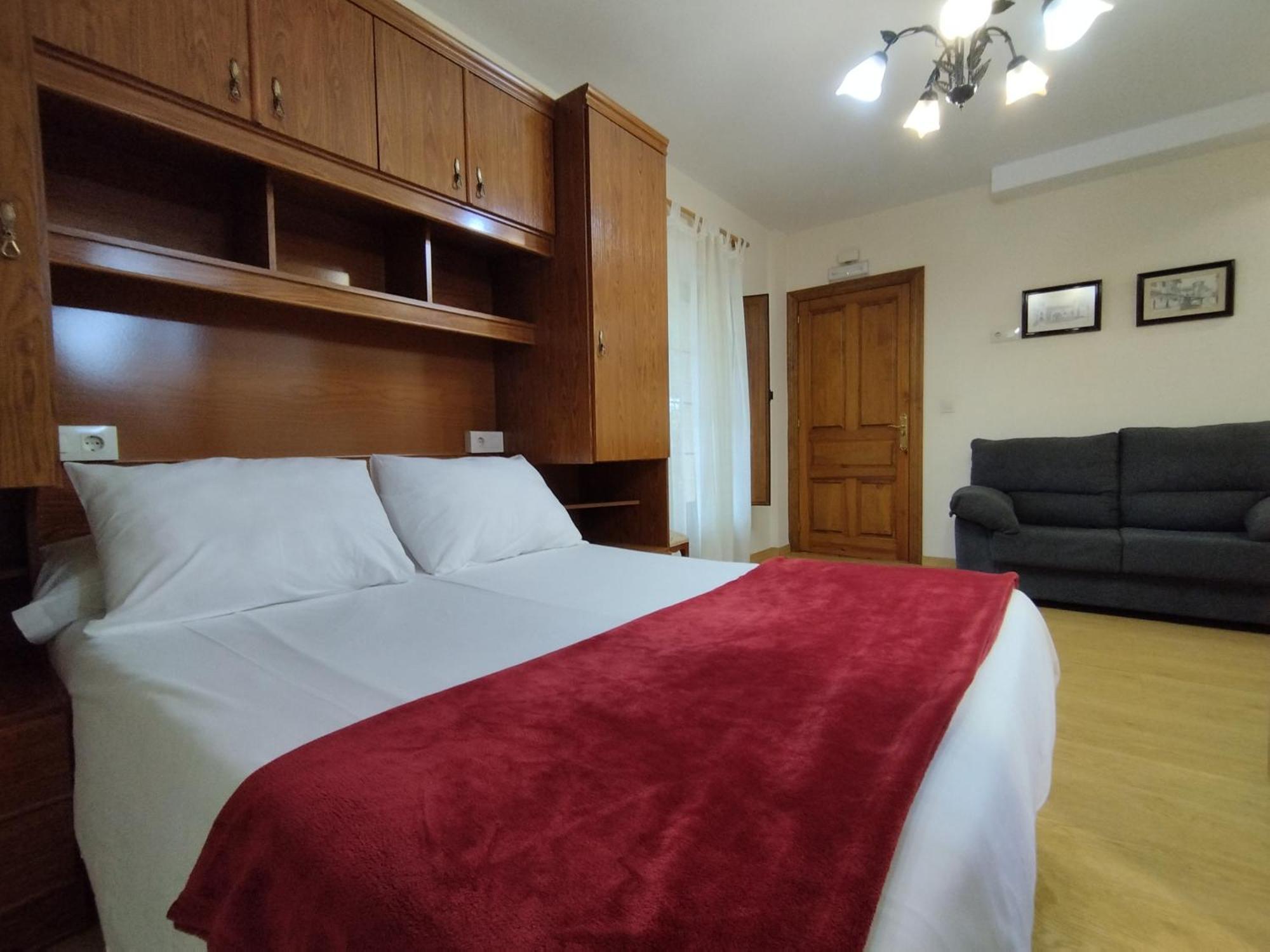 Apartamentos Altamira Santillana del Mar Exterior photo